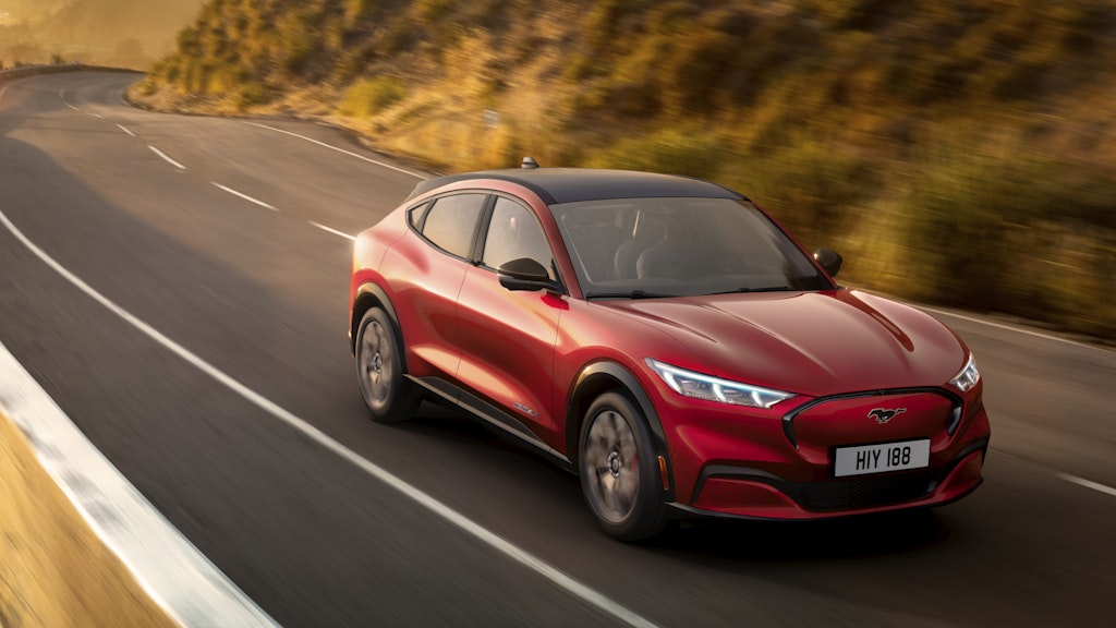 Ein großer Sprung: Der Ford Mustang Mach-E elektrifiziert die LA Motor Show.