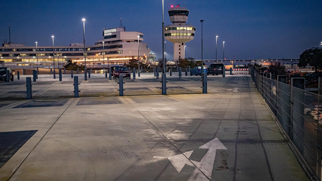Leeres Vorfeld in Tegel: Zeitweise sank das Passagieraufkommen um 99 Prozent.