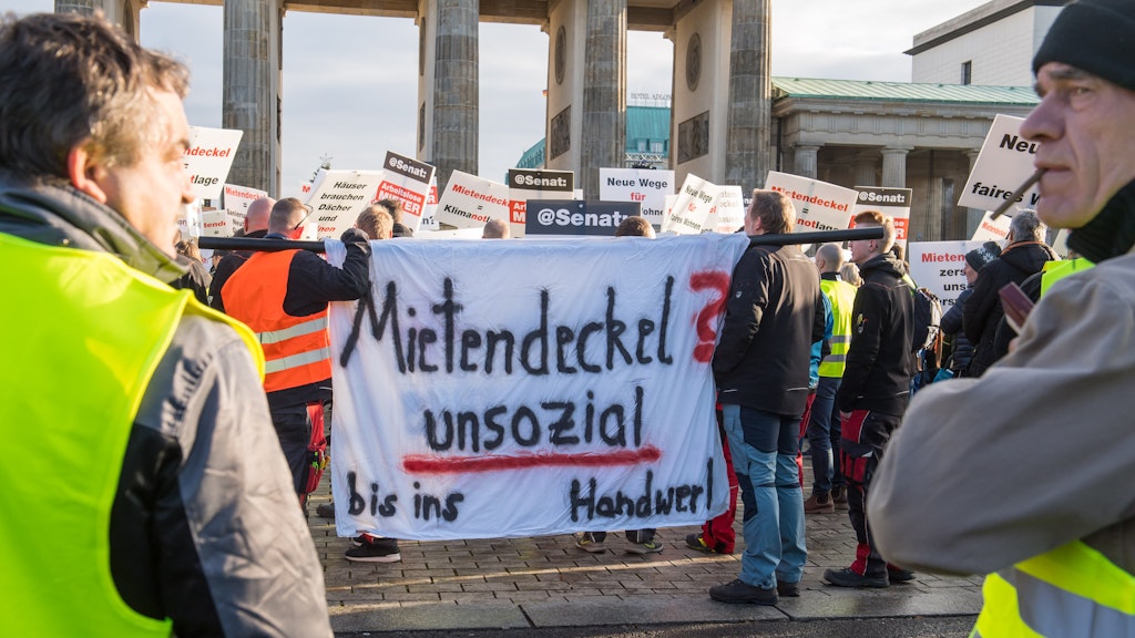 Am 9. Dezember demonstrierten rund tausend Menschen gegen den Mietendeckel. 