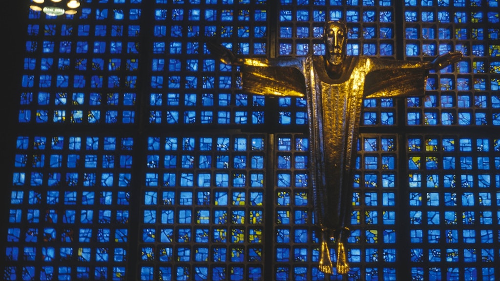 Jesusfigur in der Berliner Gedächtniskirche.