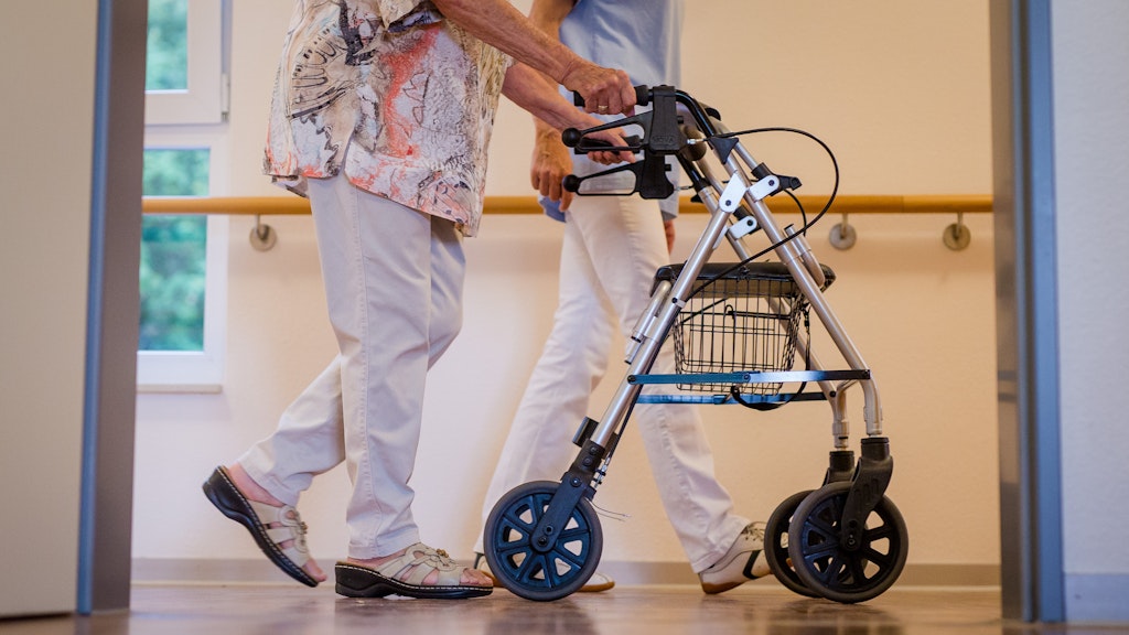Zehntausende Stellen im Pflegebereich sind unbesetzt.