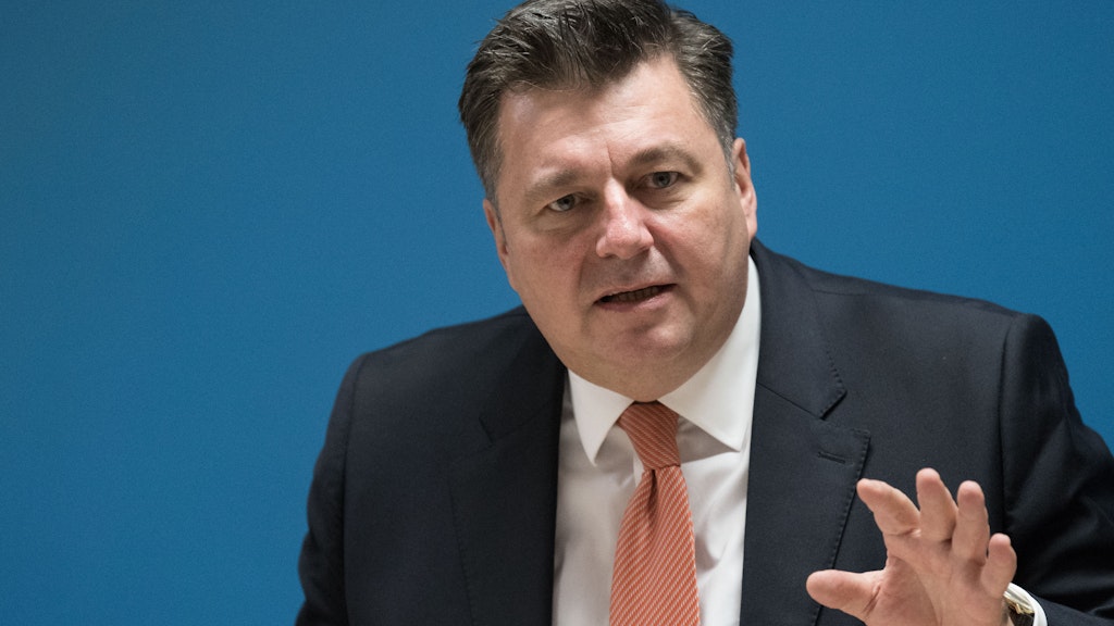 Berlins Innensenator Andreas Geisel (SPD) ist dafür, den Verkauf von Böllern einzuschränken. 