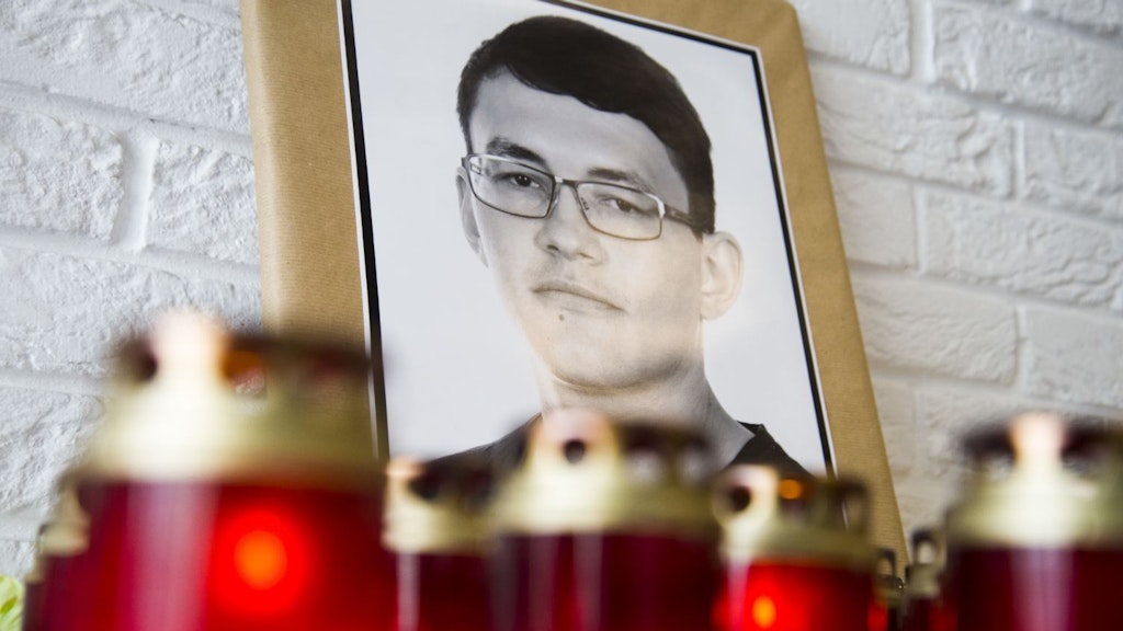 Ein Porträt des ermordeten Invstigativ-Journalisten Jan Kuciak.