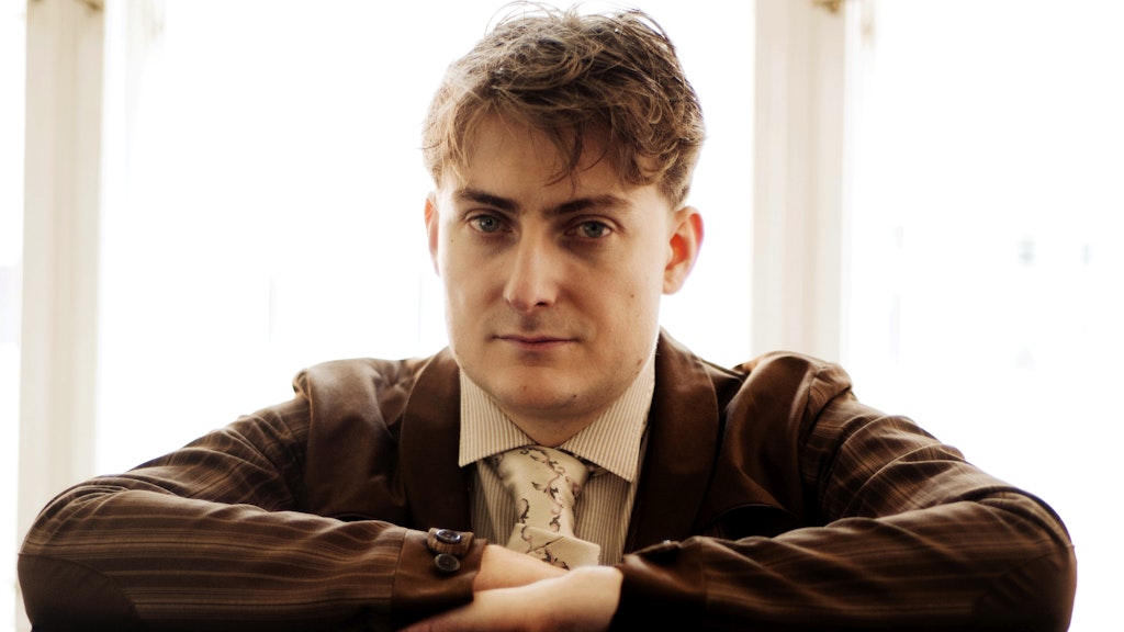 Sebastian Krämer ist ein charmanter Hans-guck-in-die-Luft.