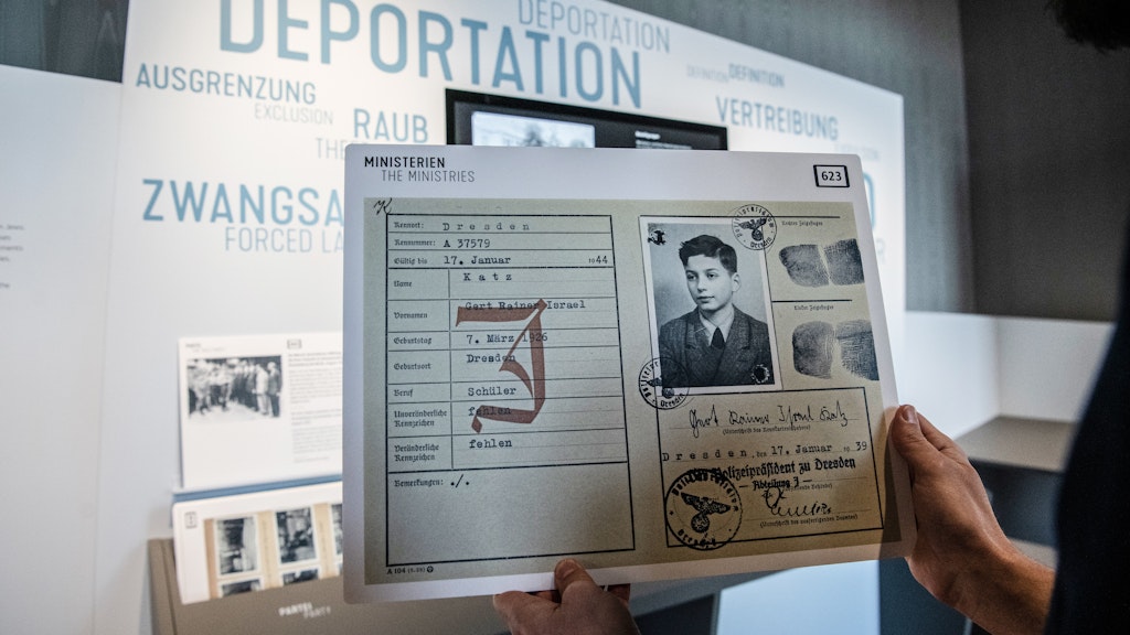 Blick in die neue Dauerausstellung: In dem Haus am Wannsee wurde am 20. Januar 1942 die geplante Deportation und Ermordung der europäischen Juden besprochen. 