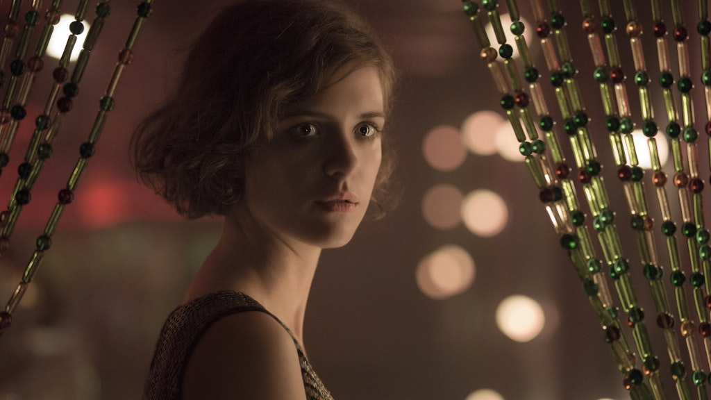 Die Schauspielerin Liv Lisa Fries als Charlotte Ritter in der Serie „Babylon Berlin“. 