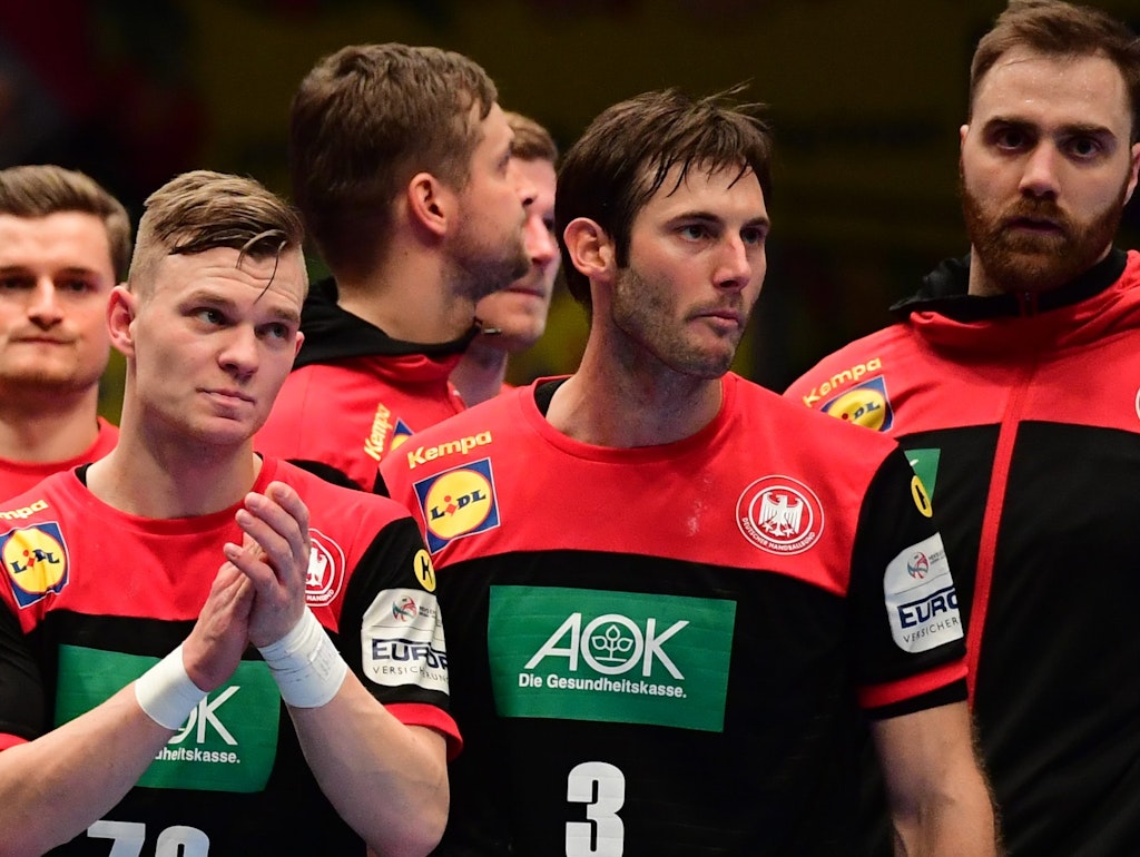 Lange Gesichter: Timo Kastening, Uwe Gensheimer und Torhüter Andreas Wolff (v l.).