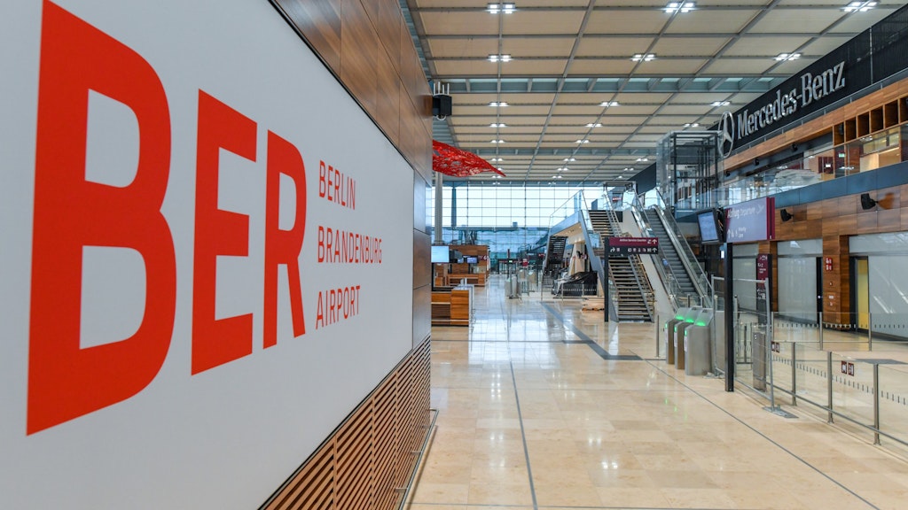 Sieht schon ziemlich fertig aus: die Empfangshalle in Terminal T1 des Flughafens BER.