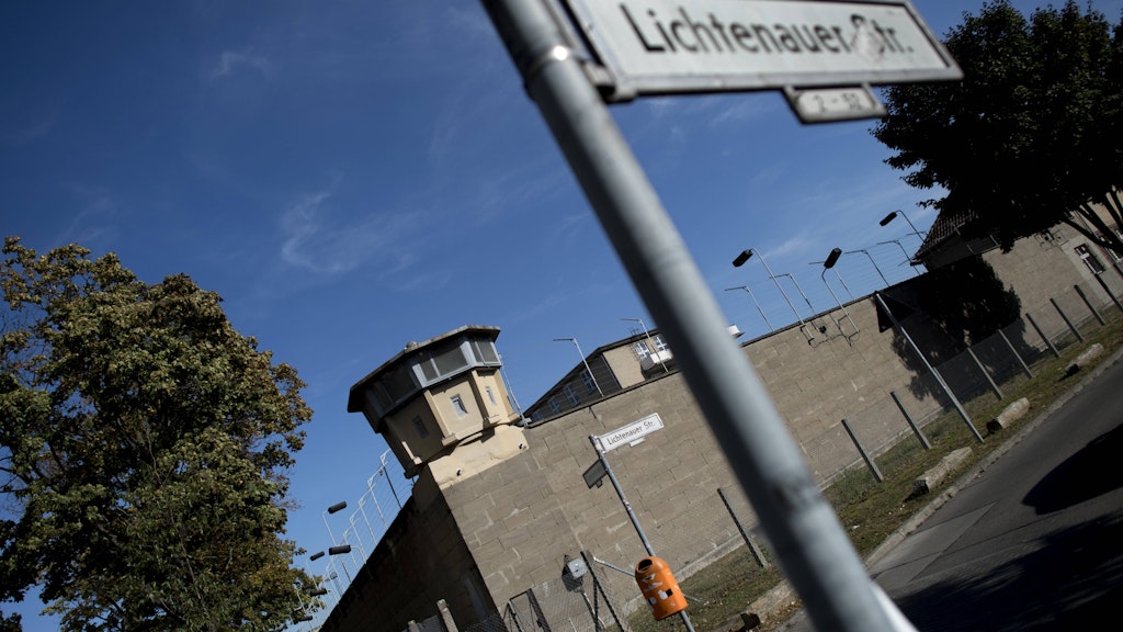 Wachturm der Gedenkstätte Berlin-Hohenschönhausen, ehemalige Haftanstalt. (Symboldbild)