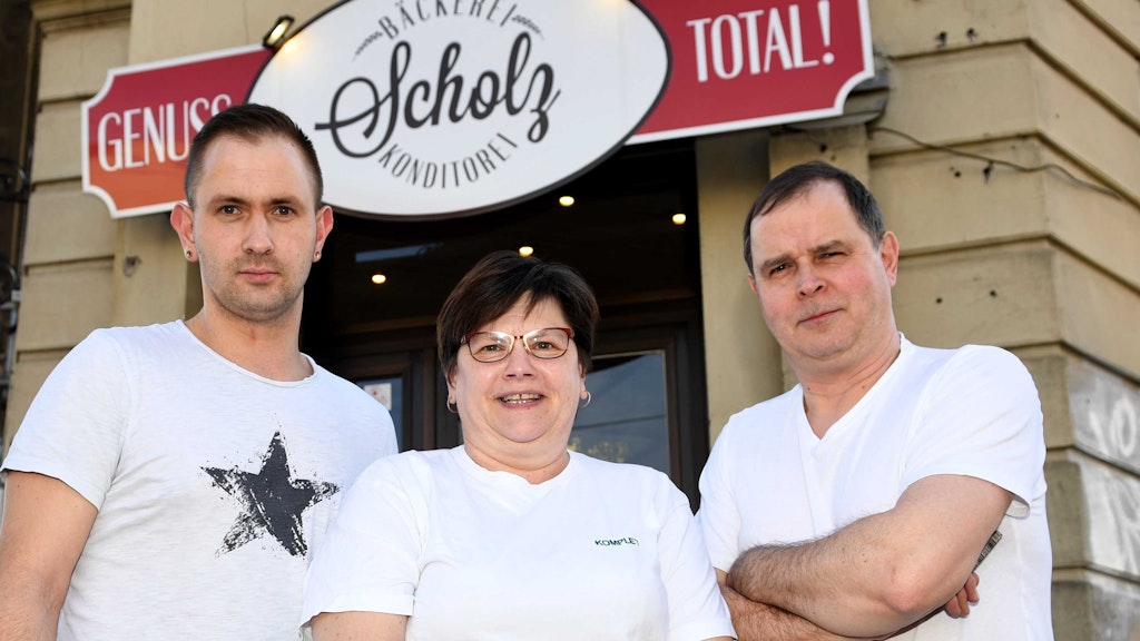Torsten Scholz (r.) mit Frau Daniela und Sohn Christian (l.).