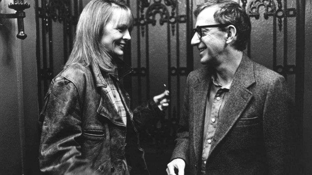Diane Keaton und Woody Allen in Allens Film "Manhattan Murder Mystery" (1993).