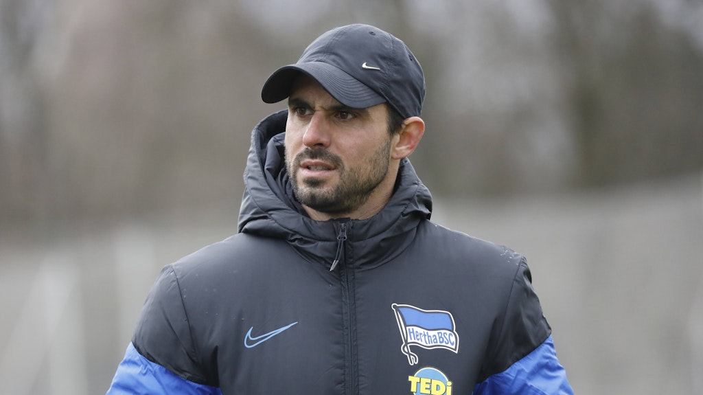 Herthas Ex-Trainer Alexander Nouri meldete sich nach seiner Entlassung erstmals zur Wort.