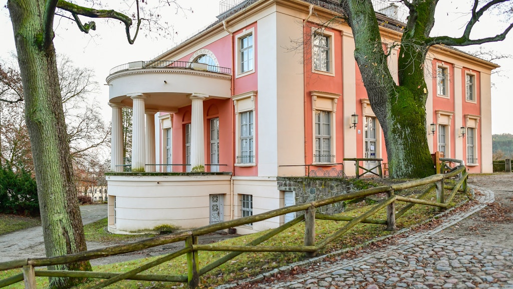 Das Schloss in der Stadt Bad Freienwalde im Landkreis Märkisch-Oderland (Brandenburg).