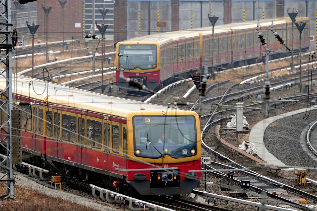 S-Bahn-Sperrungen zum Wochenstart: Bauarbeiten legen Abschnitte der S46 und S8 lahm