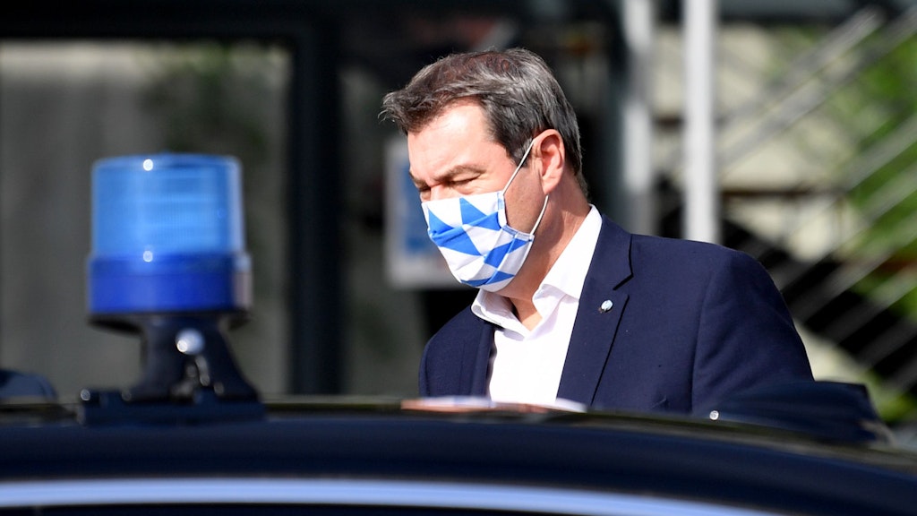 CSU-Politiker Markus Söder will ein bundesweites Bußgeld von 250 Euro für Maskenverweigerer.