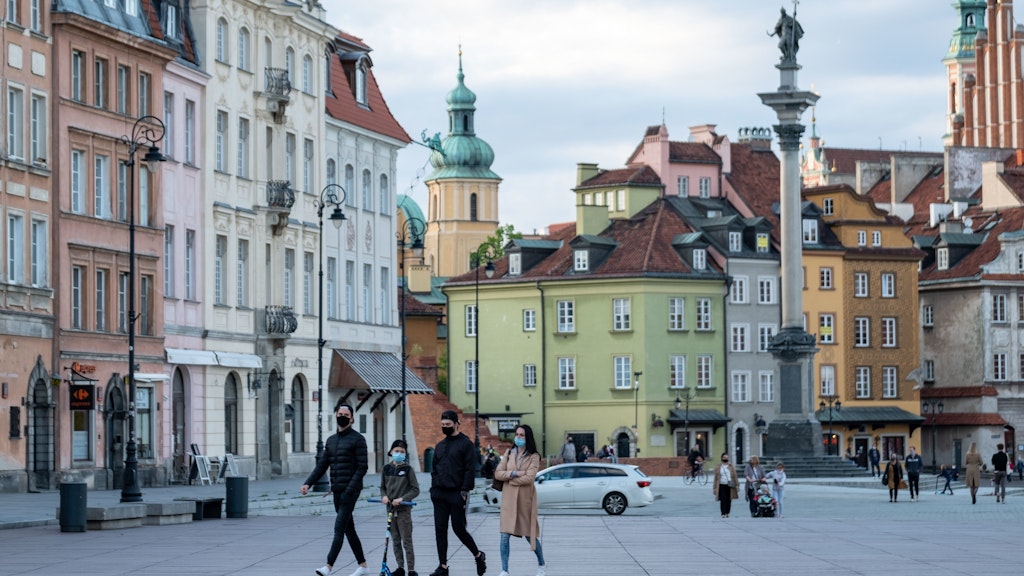 Warschau: Diese Stadt gilt inzwischen als sogenannte rote Zone. Ab Sonnabend gelten hier schärfere Corona-Regeln.