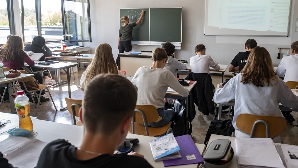 Corona ist sowohl für Schüler als auch Lehrer eine alltägliche Herausforderung.