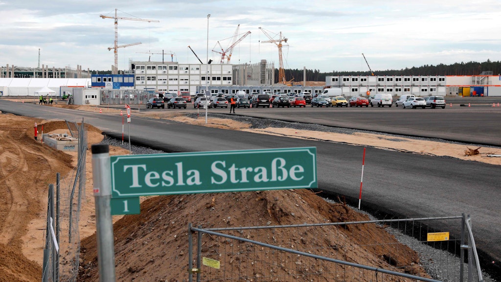 Die Baustelle der Gigafabrik des Automobilherstellers Tesla hatte einen Tag lang kein Wasser. 