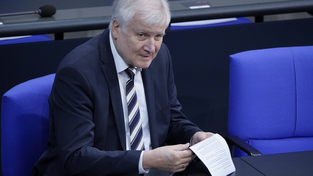 Unter Druck: Horst Seehofer steht in der Kritik seit dem Bekanntwerden rechtsextremer Chatgruppen in der Polizei.