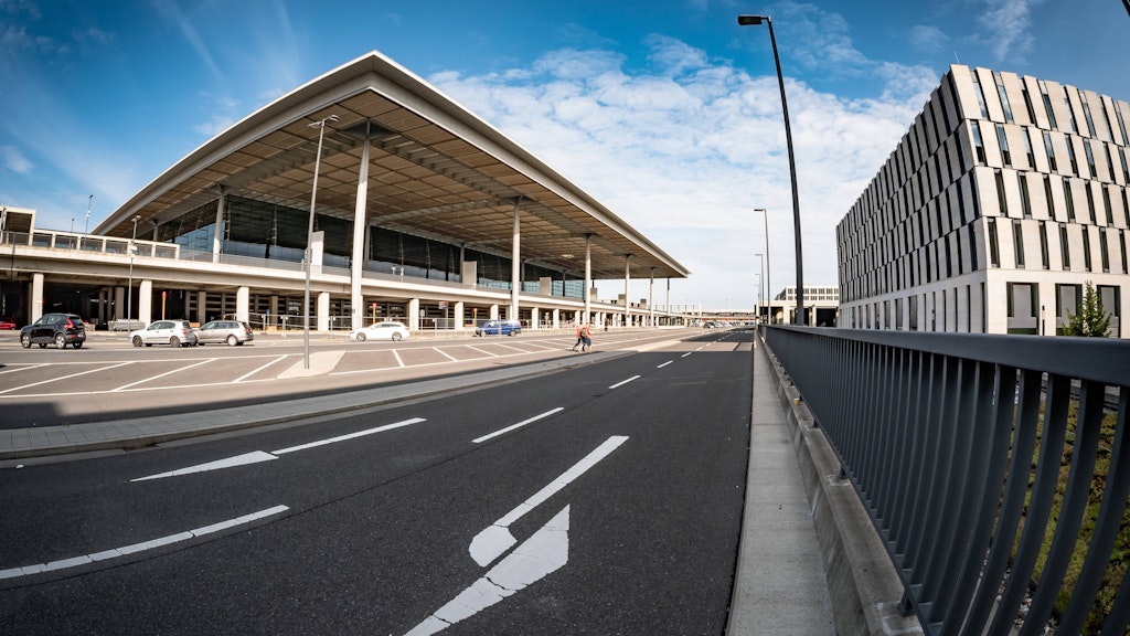 Noch ist es am Flughafen Berlin Brandenburg, kurz BER, leer. Das dürfte sich ab Ende Oktober ändern.