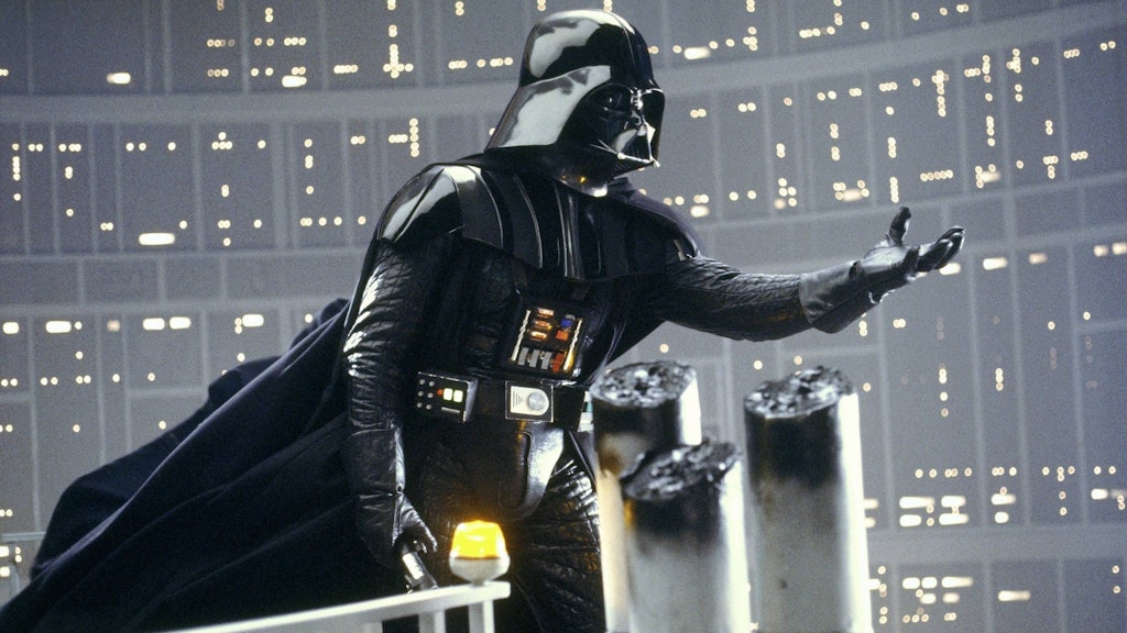 Darth Vader in einer Filmszene aus „Das Imperium schlägt zurück“.