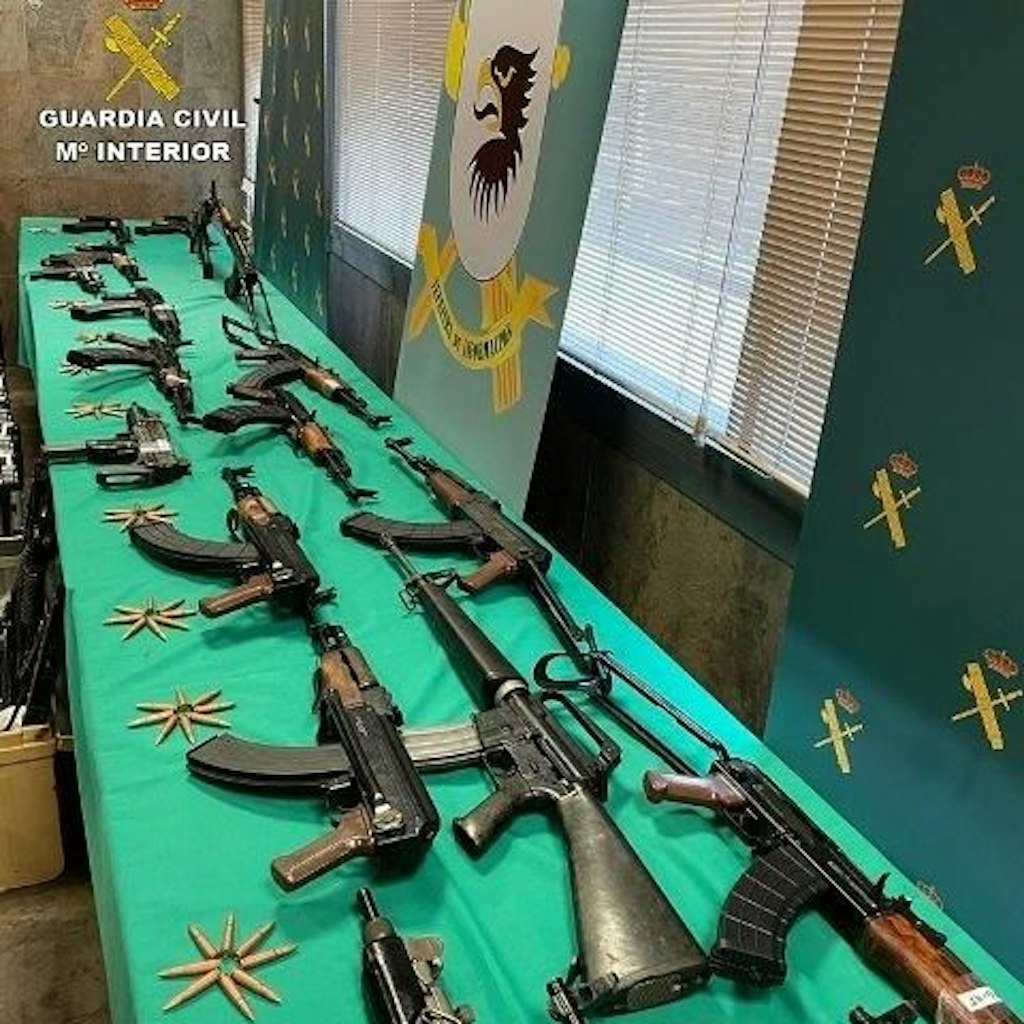 Ein Teil der beschlagnahmten Waffen. 