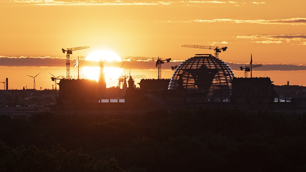 Das lange Pfingstwochenende hält für Berlin und Brandenburg vor allem Sonnenschein bereit.