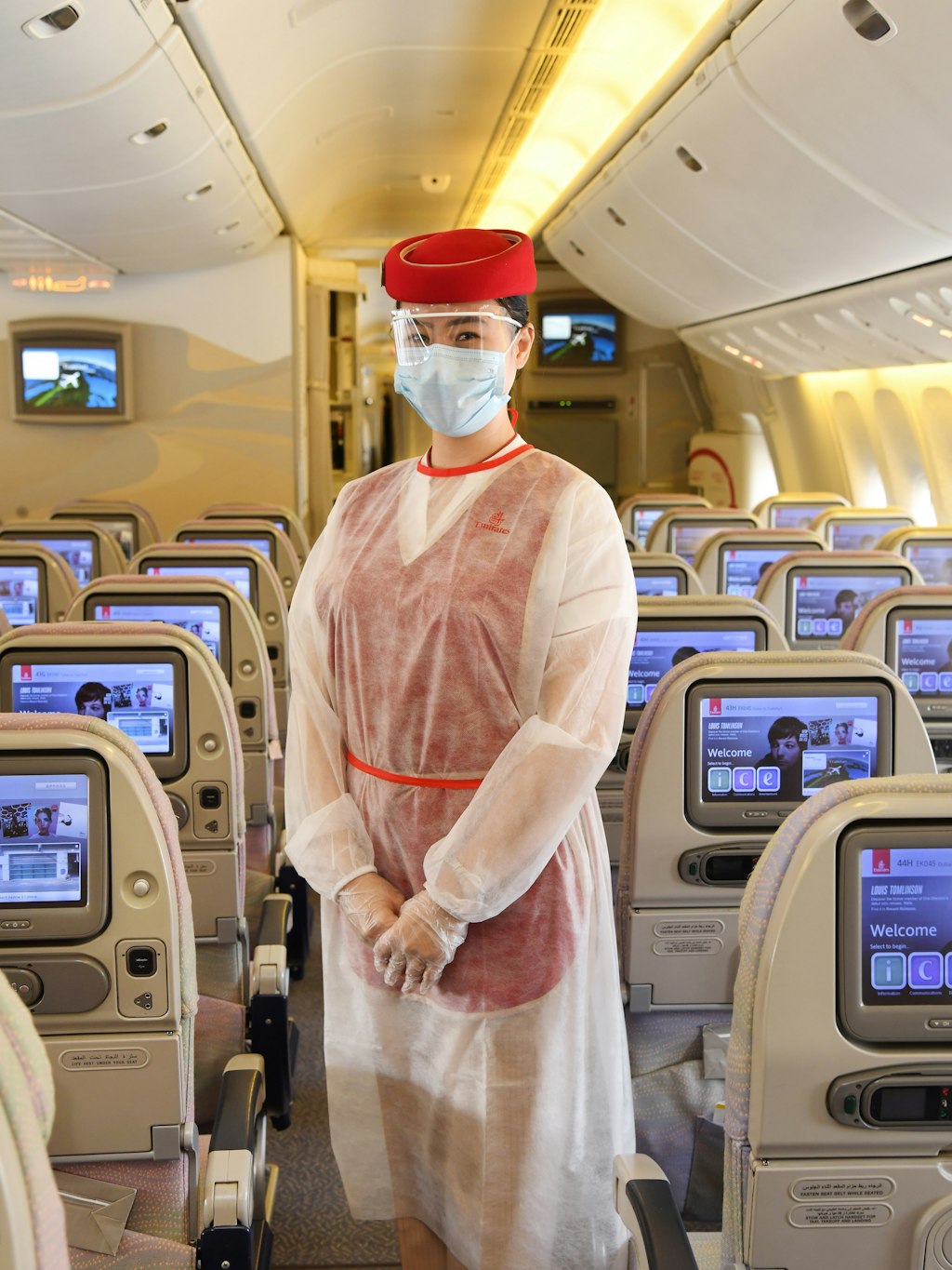 So eingepackt sind die Flugbegleiterinnen von Emirates. Foto: Emirates PR