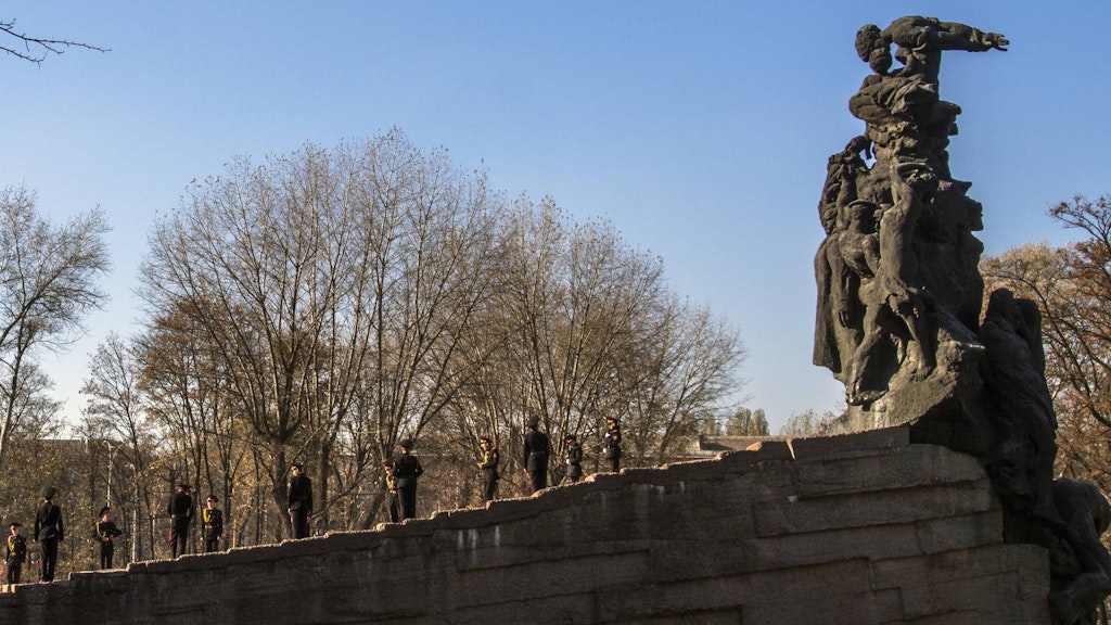 Gedenkstatue für die Opfer von Babyn Yar.<br>
