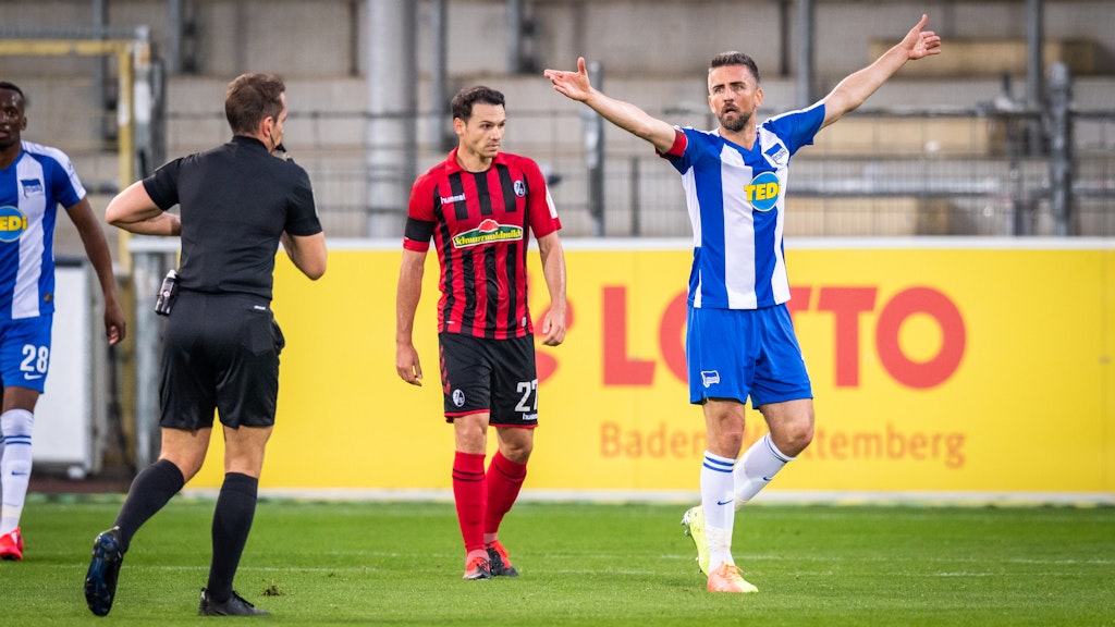 Hertha-Kapitän Vedad Ibišević war in Freiburg in seinem Element, diskutierte mit dem Schiedsrichter und erzielte ein Tor. 