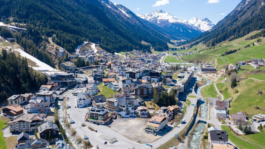 Der Ort Ischgl.