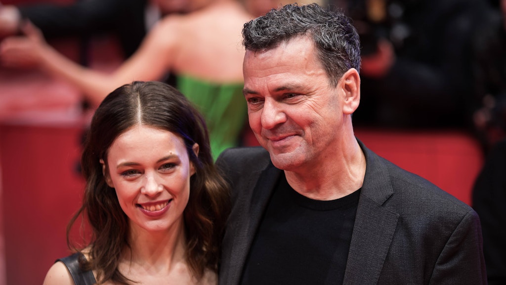  Paula Beer und Christian Petzold auf dem roten Teppich der 70. Berlinale.