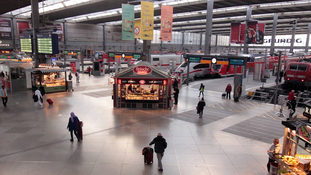 Am Münchener Hauptbahnhof kam es wegen der Corona-Anstandsregel zu einer Schlägerei (Symbolbild). 