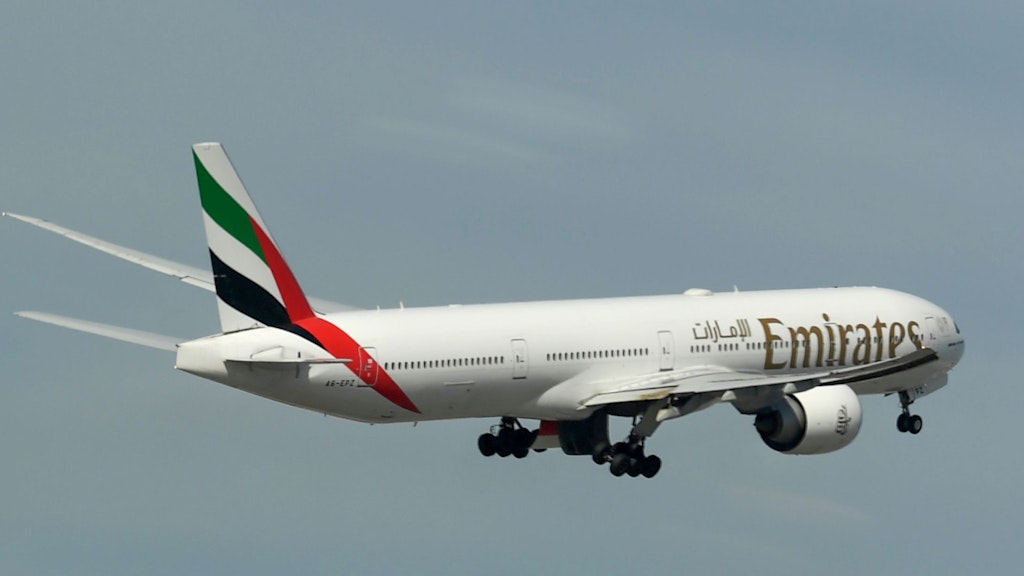 Ein Flugzeug der Fluggesellschaft Emirates.