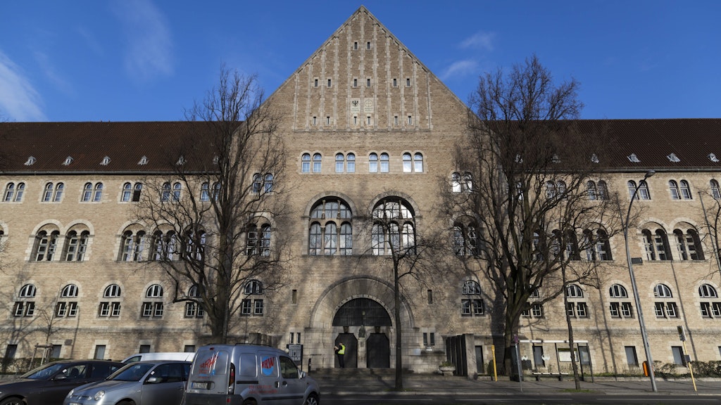 Erstmals findet in Berlin am Landgericht am Tegeler Weg (Foto) ein Prozess als Videokonferenz statt.