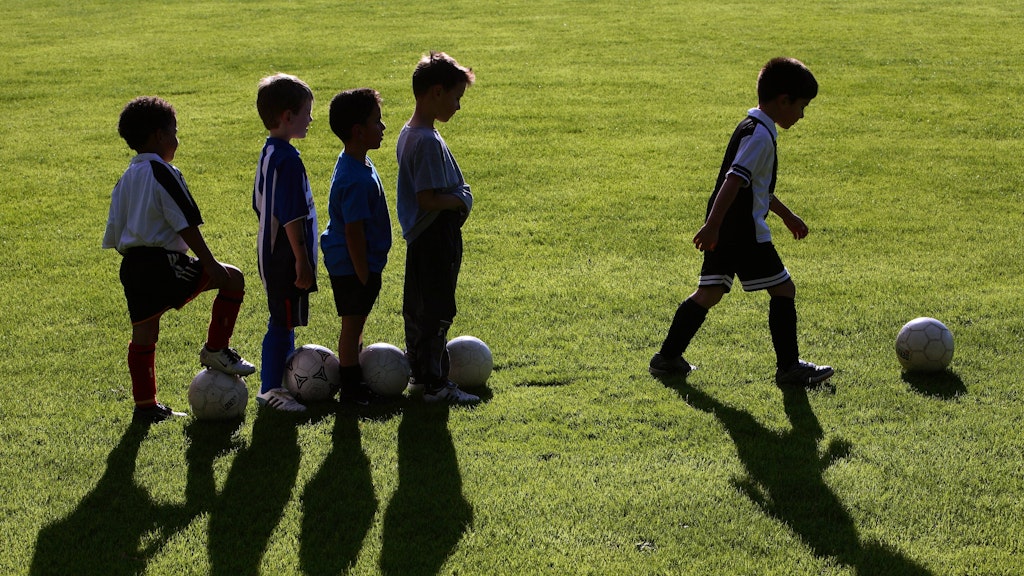 Kinder beim Fußballtraining (Archiv).