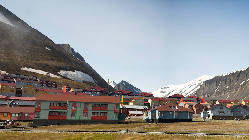 Häuser in Longyearbyen auf Spitzbergen.