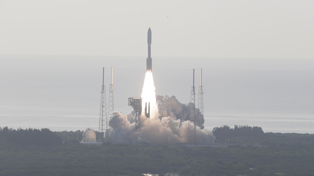 Start der Trägerrakete mit dem Mars-Rover „Perseverance“ an Bord.