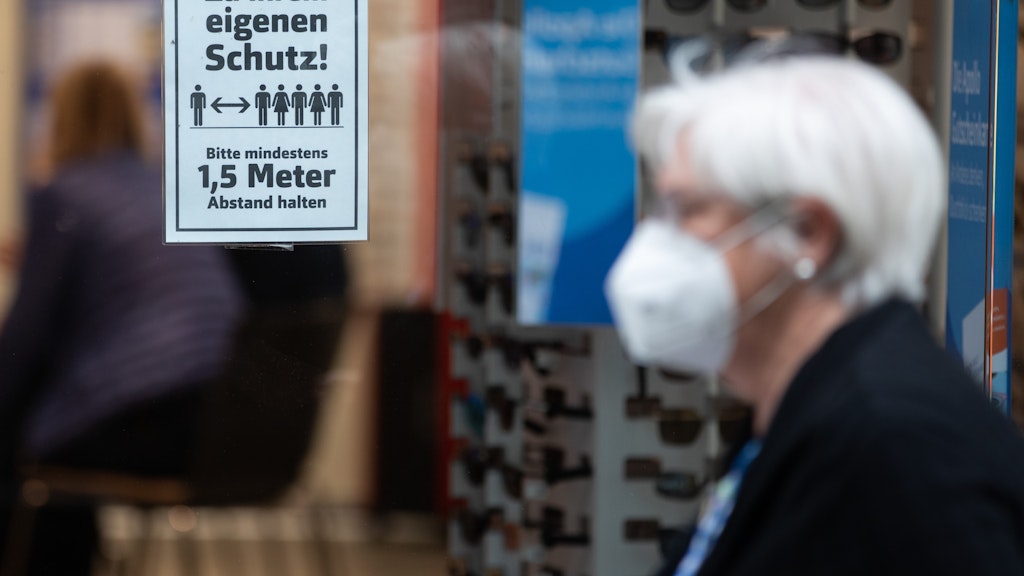 Die Kundenfrequenz steigt langsam wieder – doch der Handel sieht die Erholung durch mangelnde Einhaltung der Corona-Regeln gefährdet. 