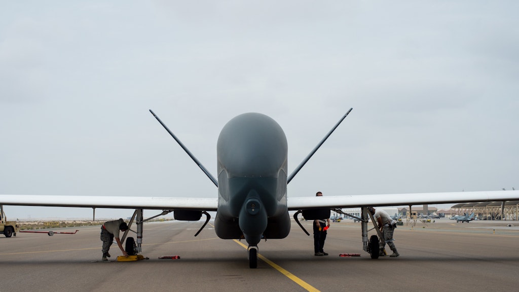 Eine militärische Drohne vom Typ Northrop Grumman RQ-4 der US-Streitkräfte.
