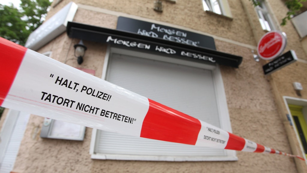 Nazi terror: police suspect far-right arsonists set the Lichtenberg bar ablaze.