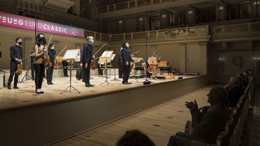 Junge Musiker aus Griechenland, aus Europa und aus der ganzen Welt musizieren zusammen beim Auftakt von Young Euro Classic 2020.