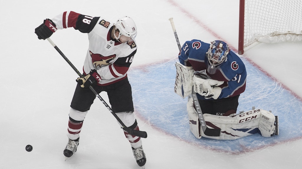 Torwart Philipp Grubauer ist in den ungewöhnlichen Playoffs in Bestform.