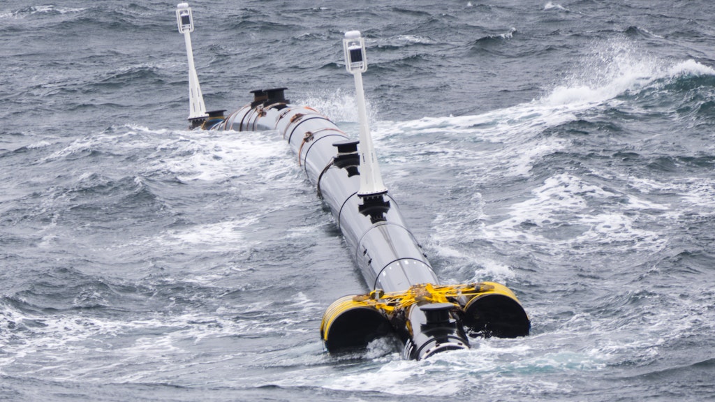 Eine 120 Meter lange Einheit des ersten Reinigungssystems „The Ocean Cleanup“ liegt während eines Tests in der Bucht von San Francisco. (Archivbild)