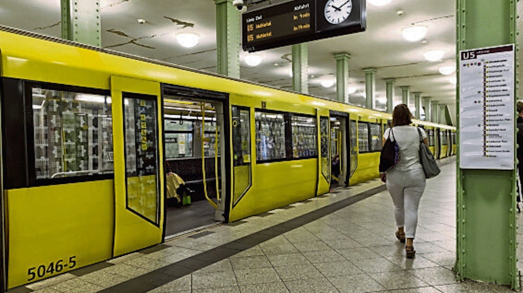 Die U5 - bislang ist für sie am Alex Schluss, ab Dezember fährt sie durch bis zum Brandenburger Tor