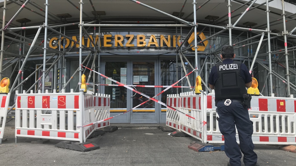 Eine der überfallenen Banken an der Schöneberger Hauptstraße.