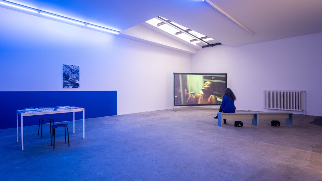  Blue room: a preview of the Feminist Health Care Research Group's installation "e<em>xp. 2: Virginia de Medeiros".</em>
