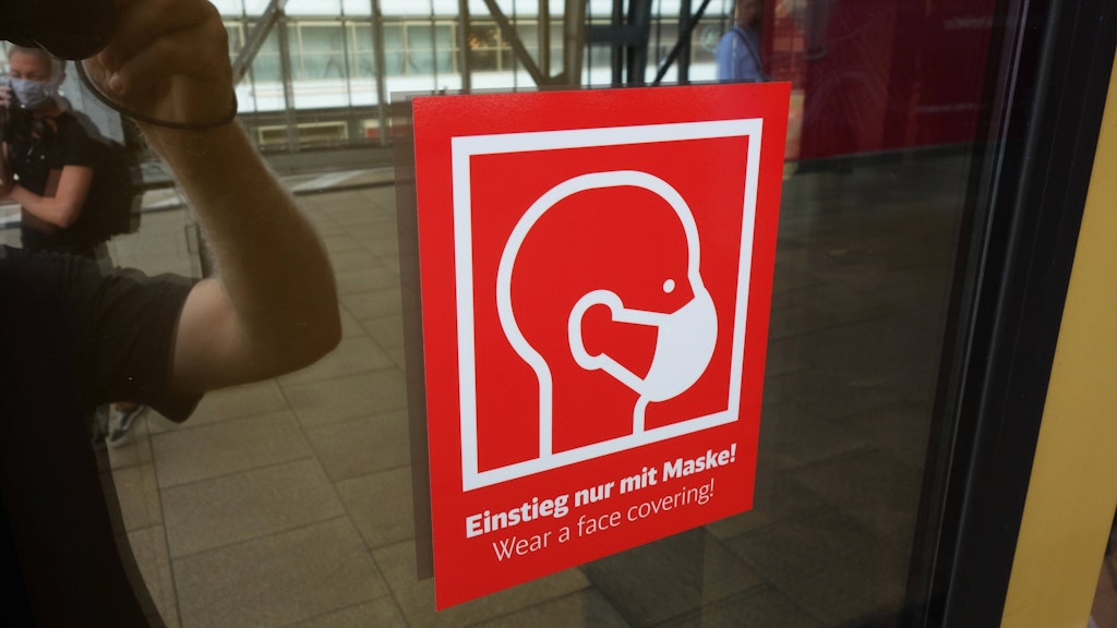 Neue Begleiter im Alltag: Die Atemschutzmaske