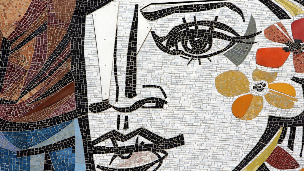 Wandmosaik von Walter Womacka am Haus des Lehrers in Berlin.