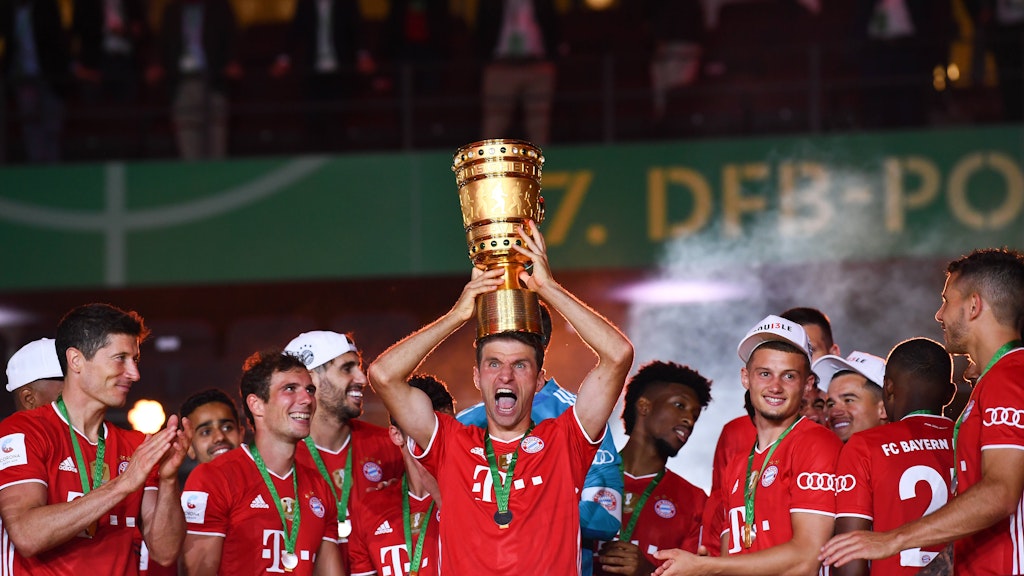 Die fleißigsten Trophäensammler: Thomas Müller und seine Bayern.